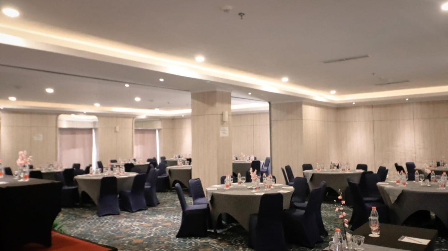 Solia Hotel Yosodipuro Surakarta  Exterior photo